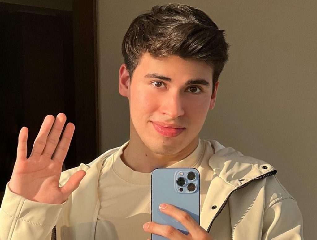 ¿quién Es La Divaza El Youtuber Entró A La Casa De Los Famosos 4 Y Ya Besó A Alfredo Adame Laemk 0297