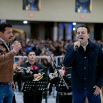Esteban Villegas y Lauro cantan las tradicionales Mañanitas a la Virgen
