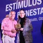 Libia Dennise García reconoce a servidores públicos con Estímulos al Desempeño 2025 en Guanajuato