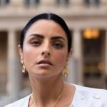 Aislinn Derbez publica fotografías del funeral de su mamá en un mensaje de cierre de año