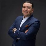 ¿Quién es Willie González? Periodista de Multimedios