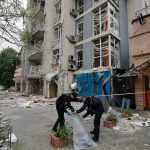 No se puede condenar con una mano y aplaudir con la otra