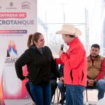 Esteban Villegas gestiona cirugía urgente para joven con discapacidad durante gira en Peñón Blanco