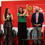 Libia Dennise García inaugura Gira del Trofeo de la Copa Mundial 2026 en León