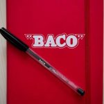 ¿Quién es John Urich-Sass? Heredero de Baco y ciudadano estadounidense