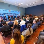 Monterrey capacita choferes y meseros rumbo al Mundial 2026