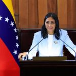 Delcy Rodríguez condena ataque contra Trump y llama a la paz