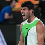 Carlos Alcaraz renuncia a Queen’s y Wimbledon por lesión