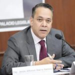 Enrique Díaz se habría entregado en Nueva York y no en Europa