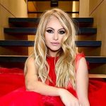 Colate pide a Paulina Rubio pagar colegiatura y viajes por casi 400 mil pesos