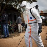 OMS advierte riesgos de cerrar fronteras en Congo ante brote de ébola