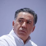 Enrique Inzunza regresa de madrugada al Senado tras solicitar licencia