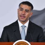 Harfuch se baja de la contienda por la Presidencia en 2030