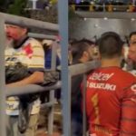 Video exhibe riñas entre aficionados tras el Cruz Azul vs Pumas