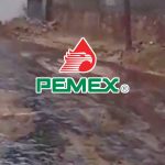 Pemex atiende derrame de combustóleo en Salina Cruz tras fuertes lluvias