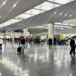 ¿Tienes vuelo hoy? La lluvia provoca retrasos en el AICM