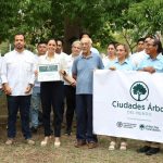 Bajo el liderazgo de Ana Paty Peralta, Cancún recibe distintivo internacional por su arbolado urbano
