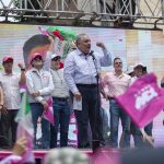 Los dueños de México cambian de partido, no de poder