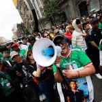 Madres buscadoras protestan rumbo al FIFA Fan Festival de Guadalajara