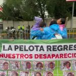 Madres buscadoras protestan en el Estadio Banorte tras agresiones